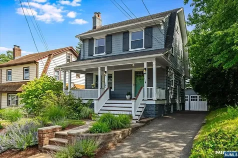 40 Comley Place Bloomfield NJ 07003