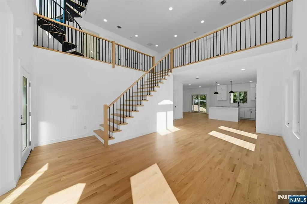 42 Howland Avenue River Edge NJ 07661