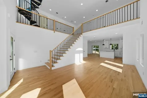 42 Howland Avenue River Edge NJ 07661