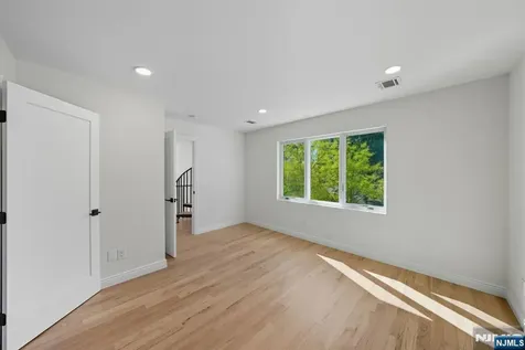 42 Howland Avenue River Edge NJ 07661