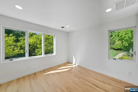 42 Howland Avenue River Edge NJ 07661