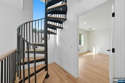 42 Howland Avenue River Edge NJ 07661