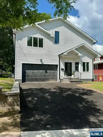 42 Howland Avenue River Edge NJ 07661