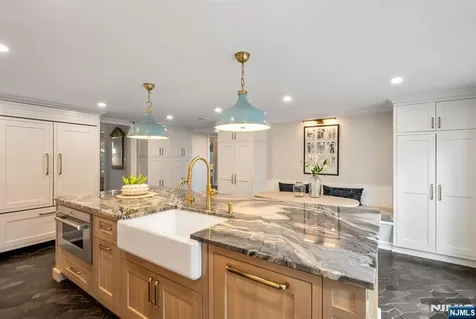 241 Grove Street Ramsey NJ 07446