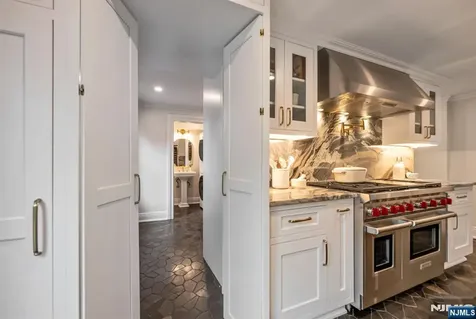 241 Grove Street Ramsey NJ 07446