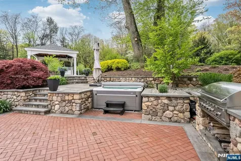 241 Grove Street Ramsey NJ 07446