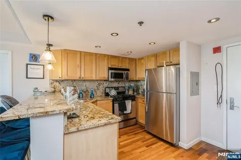 700 1st Hoboken NJ 07030