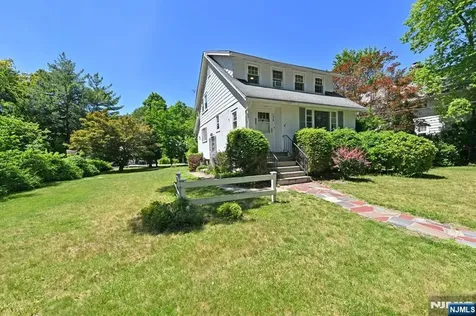 176 Park Avenue Allendale NJ 07401