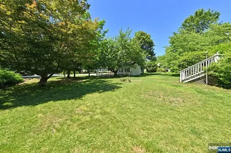 176 Park Avenue Allendale NJ 07401