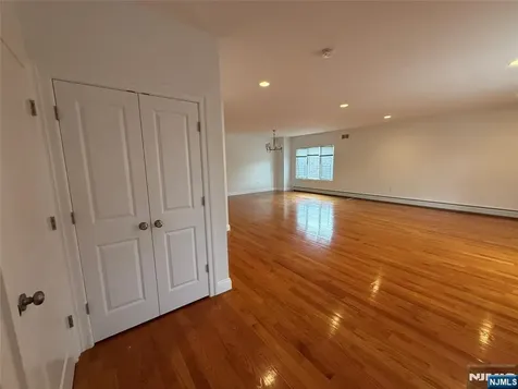 508 Orchard Avenue Palisades Park NJ 07650