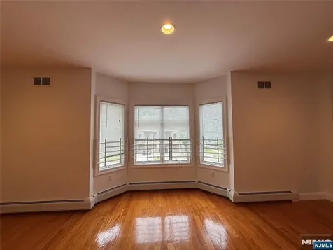 508 Orchard Avenue Palisades Park NJ 07650