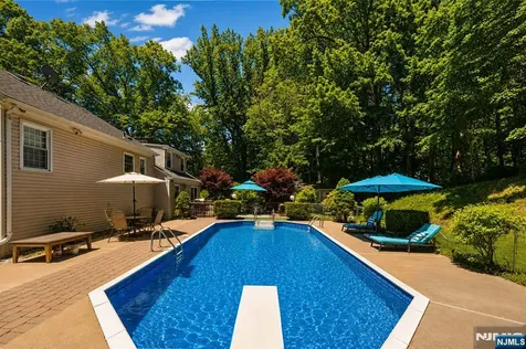 224 Us Highway 206 Chester Borough NJ 07930