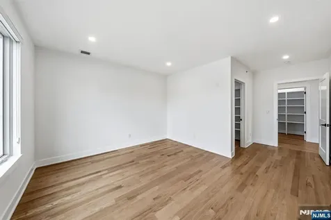 561-565 Broadway Westwood NJ 07675
