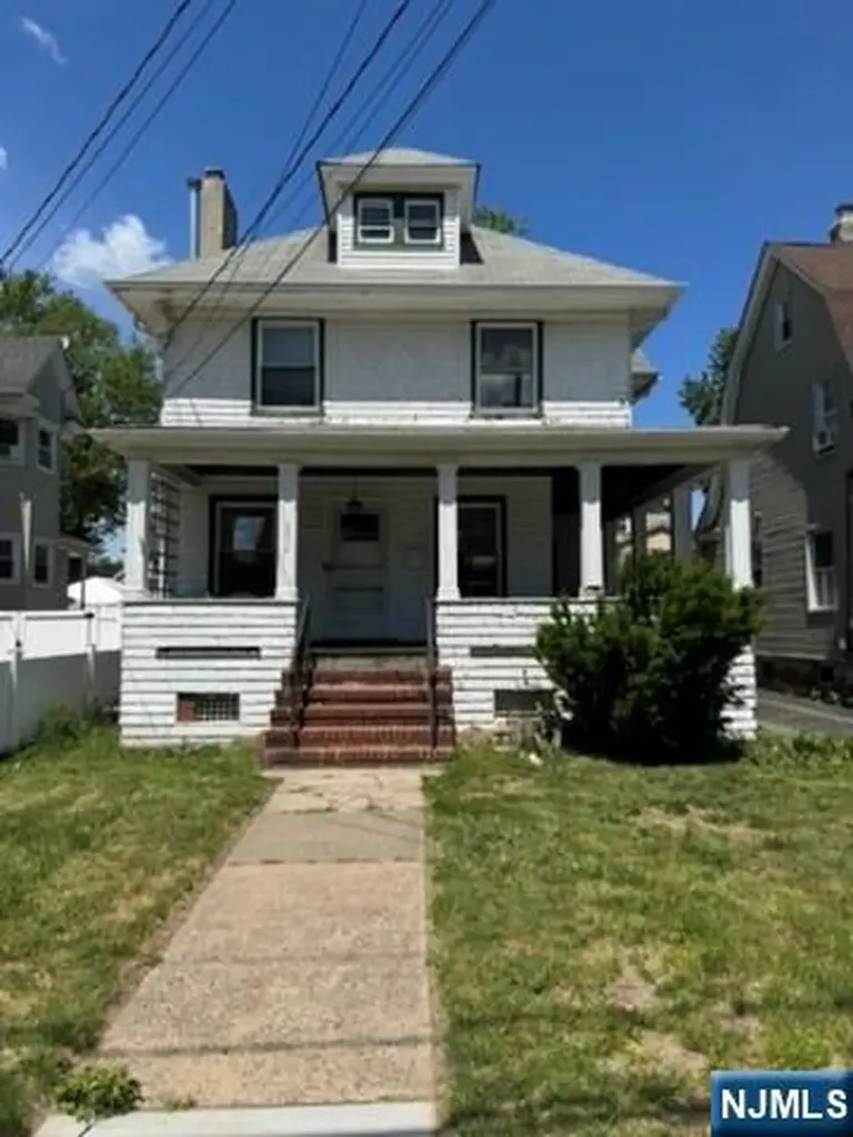 202 Berry Street Hackensack NJ 07601