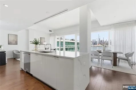 800 Ave At Port Imperial Boulevard Weehawken NJ 07086