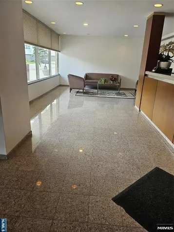 2185 Lemoine Fort Lee NJ 07024