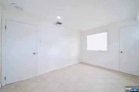 1331 Anderson Avenue Fort Lee NJ 07024