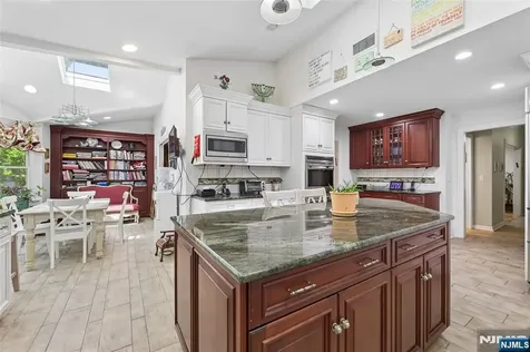 384 Rutland Avenue Teaneck NJ 07666