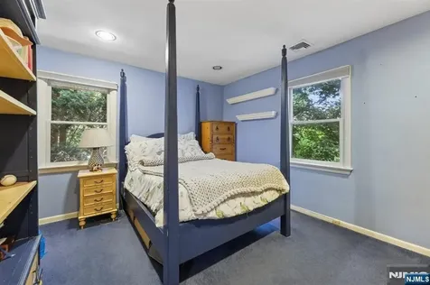 384 Rutland Avenue Teaneck NJ 07666