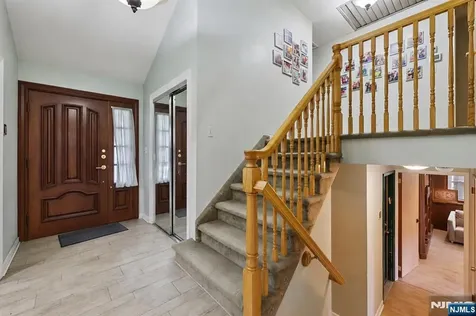 384 Rutland Avenue Teaneck NJ 07666