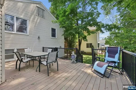 384 Rutland Avenue Teaneck NJ 07666