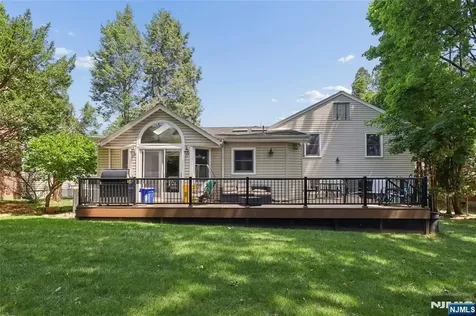 384 Rutland Avenue Teaneck NJ 07666