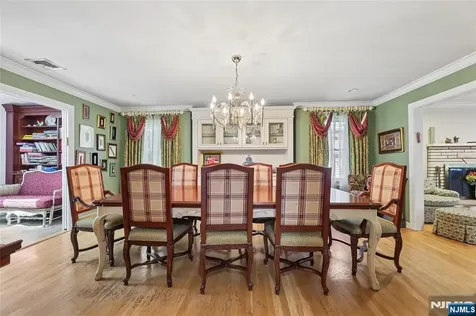 384 Rutland Avenue Teaneck NJ 07666