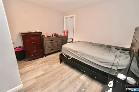 172-176 Delavan Avenue Newark NJ 07104