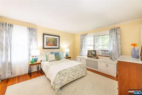 33 Prescott Avenue Montclair NJ 07042