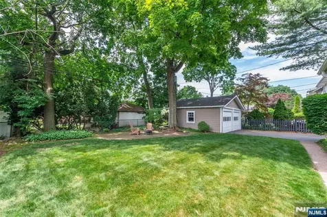 33 Prescott Avenue Montclair NJ 07042