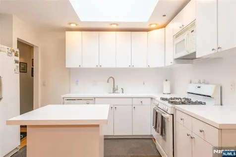 20 Manger Road West Orange NJ 07052