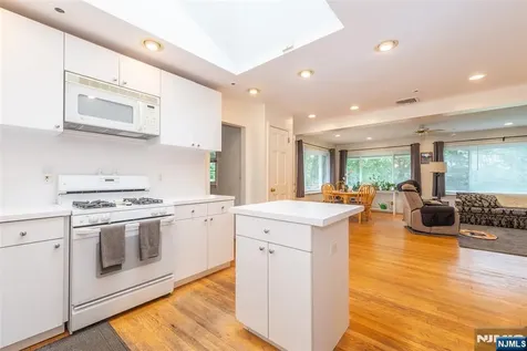20 Manger Road West Orange NJ 07052