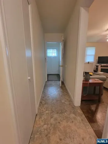 33 N Maple Avenue Park Ridge NJ 07656