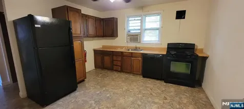33 N Maple Avenue Park Ridge NJ 07656