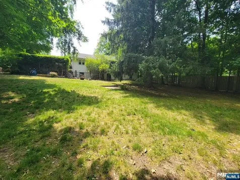 33 N Maple Avenue Park Ridge NJ 07656