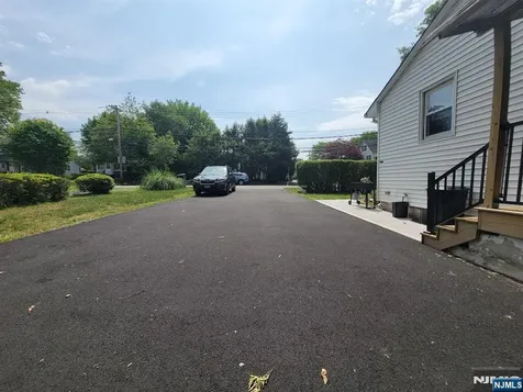 33 N Maple Avenue Park Ridge NJ 07656