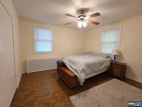 33 N Maple Avenue Park Ridge NJ 07656