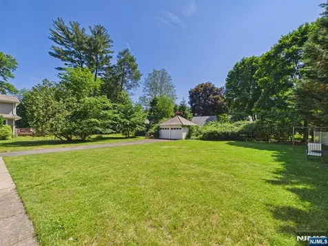 440 Grove Street Oradell NJ 07649