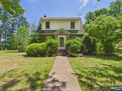 440 Grove Street Oradell NJ 07649