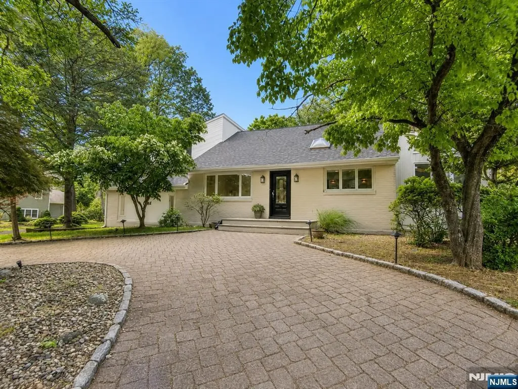 1 Herrick Drive Old Tappan NJ 07675