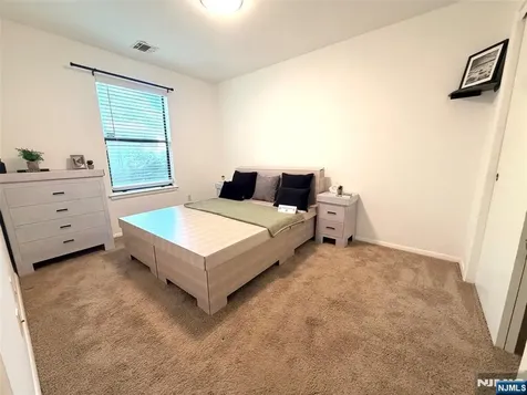 41 Coriander Way Englewood NJ 07631