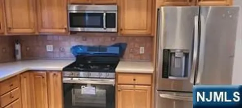 7 Luxoro Place Fairview NJ 07022