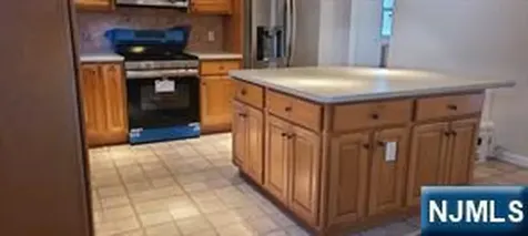 7 Luxoro Place Fairview NJ 07022