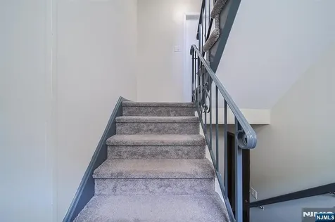 93 Myrtle Avenue Edgewater NJ 07020