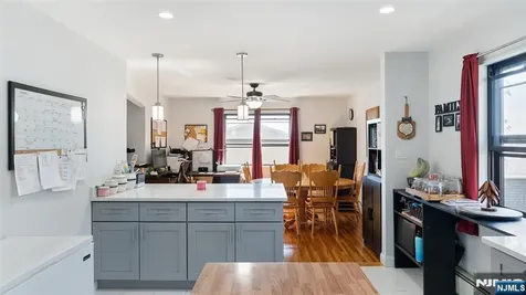 93 Myrtle Avenue Edgewater NJ 07020