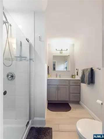 93 Myrtle Avenue Edgewater NJ 07020