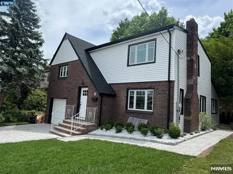 8 Dohrman Teaneck NJ 07666