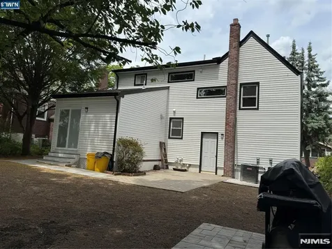 8 Dohrman Teaneck NJ 07666