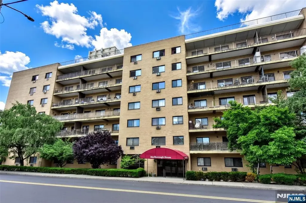 44 Main Street Lodi NJ 07644