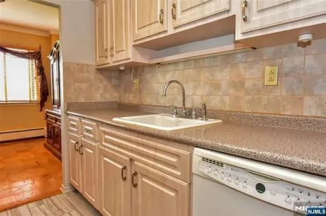 44 Main Street Lodi NJ 07644